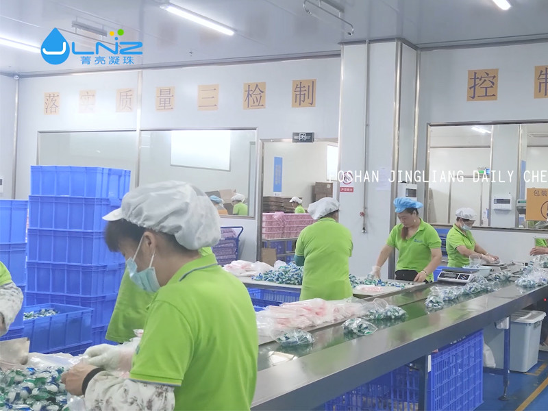 あなたが信じられない中国で最も息をのむようなランドリー包装機工場|JingLiang