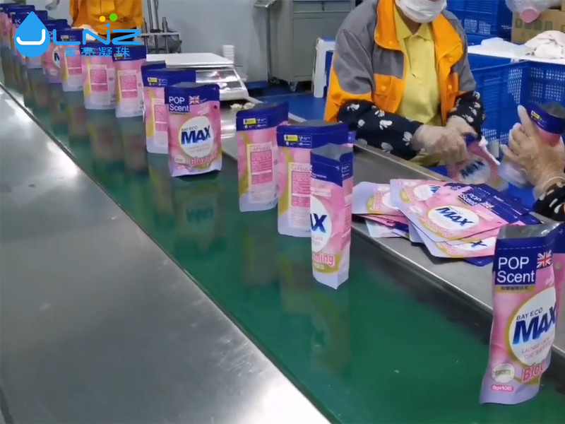 Стиральный порошок / жидкость для стирки Pods OEM завод в Китае | JingLiang